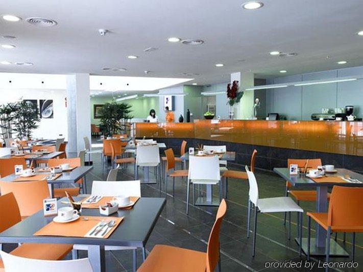 Hotel H2 Fuenlabrada Restaurante foto